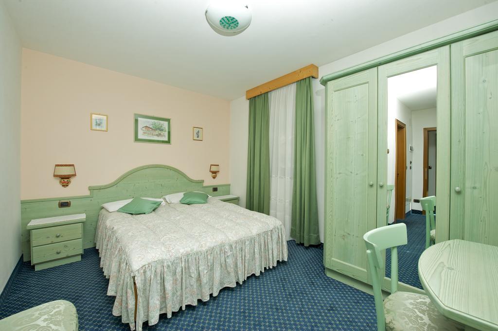 Hotel Al Lago سوراغا المظهر الخارجي الصورة
